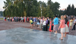 22 июня в 4.00 барнаульцы пришли на Мемориал Славы.