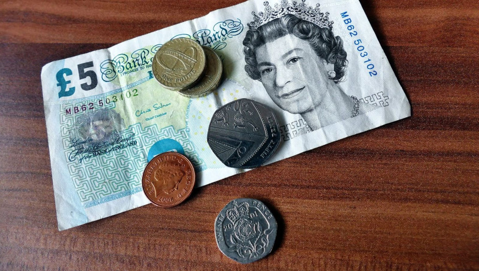 Британская валюта, фунт стерлингов.