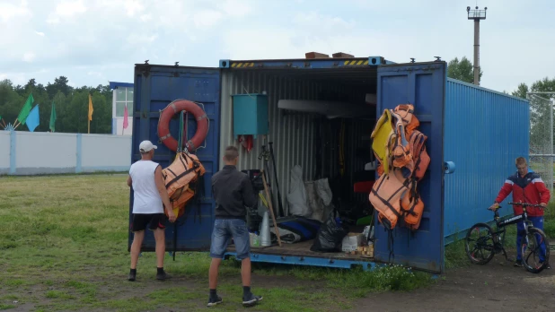 Пляж на Павловском водохранилище