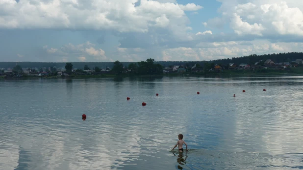 Пляж на Павловском водохранилище