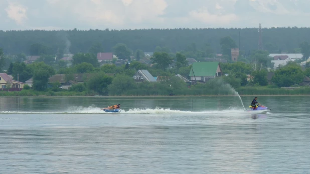 Пляж на Павловском водохранилище