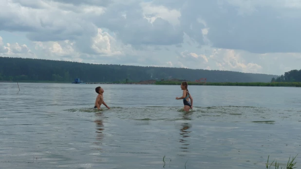 Пляж на Павловском водохранилище