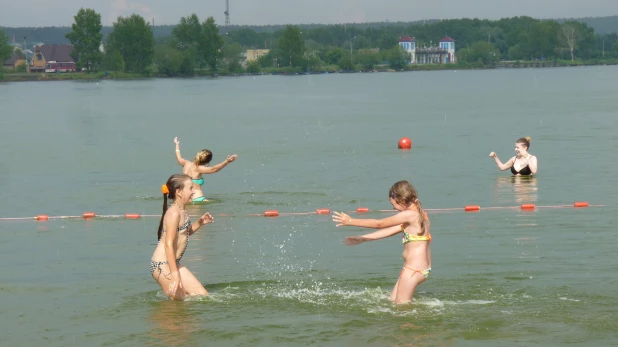 Пляж на Павловском водохранилище