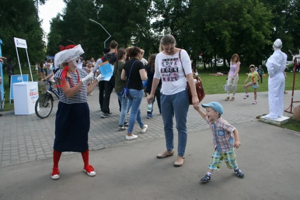 "Ростелеком" показал кино на городском пикнике