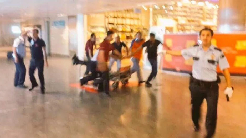 Теракт в аэропорту Стамбула.
