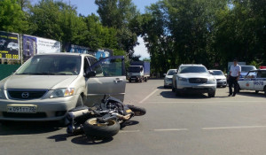 Авария с мотоциклом в Барнауле.