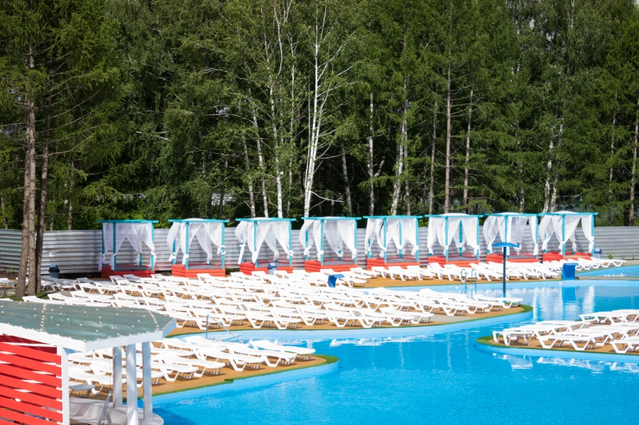В Барнауле открывается первый полноценный бассейн под открытым небом.
