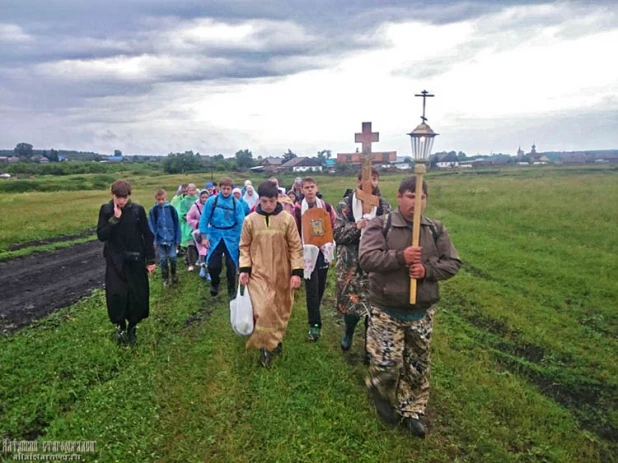 Первый старообрядческий Причумышский крестный ход в Алтайском крае.