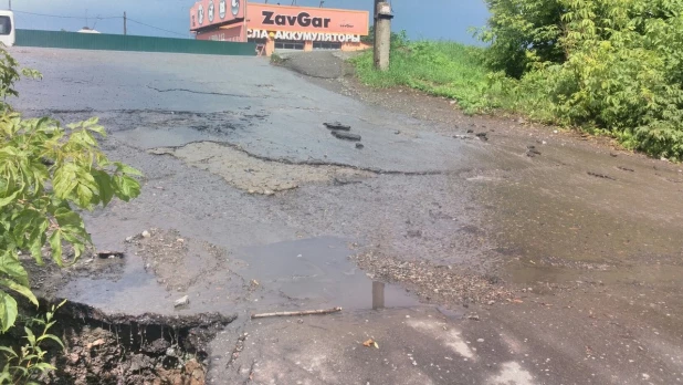 Дождевая вода стекает в Пивоварку