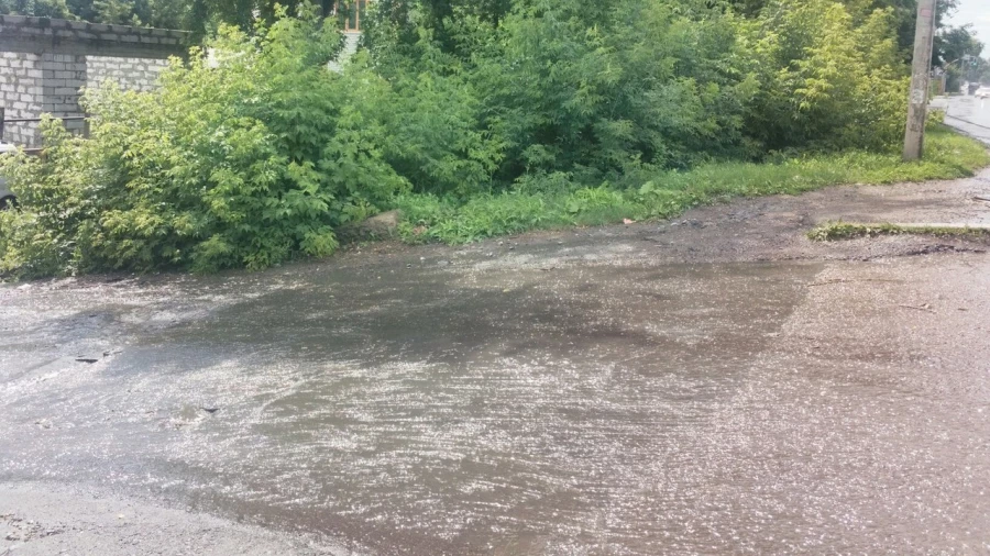 Дождевая вода стекает в Пивоварку