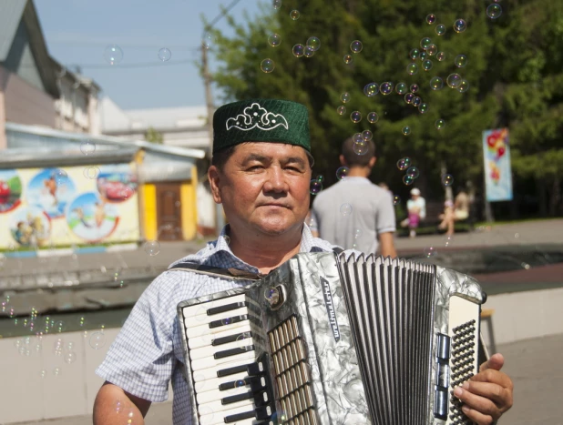 Как в Барнауле отпраздновали Сабантуй. 9 июля 2016 год.