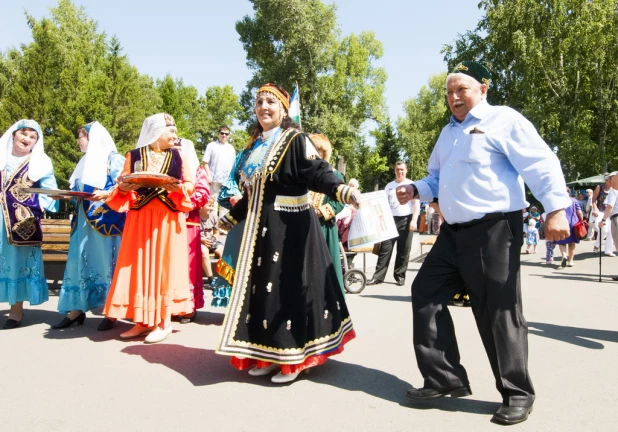 Как в Барнауле отпраздновали Сабантуй. 9 июля 2016 год.