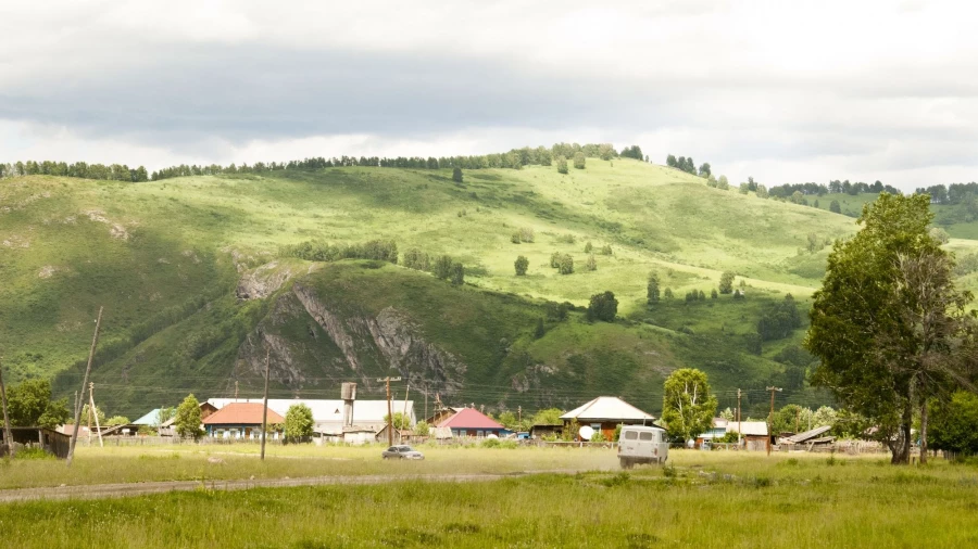 В деревне.