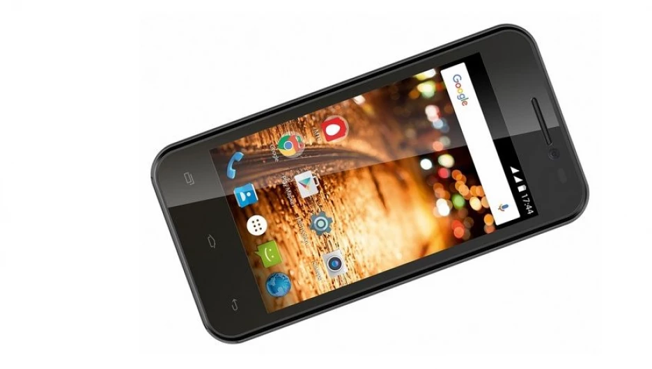 МТС предлагает приобрести 3G-смартфон всего за 1,5 тысячи рублей.