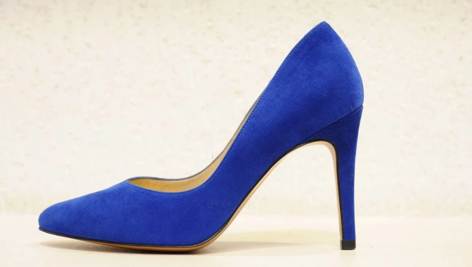 В Барнауле продолжается распродажа обуви немецких брендов.