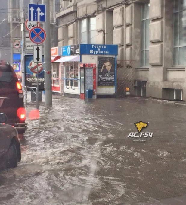 Потоп в Новосибирске 18 июля 2016 года.