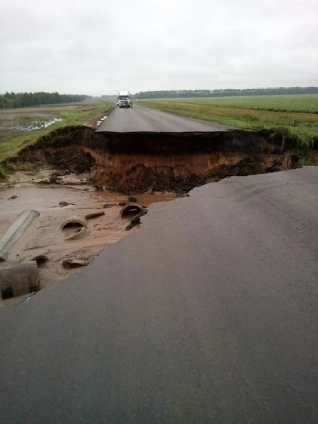 Размытая трасса в Батурово.