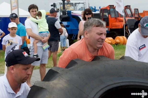 Чем запомнился стенд "АгроПромСнаба" на "Всероссийском дне поля"