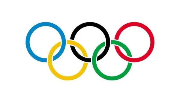 Олимпийский флаг.