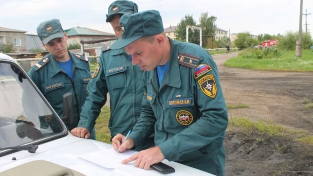 МЧС в затопленном Шипуново.