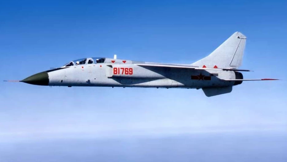 Китайский истребитель-бомбардировщик JH-7A.