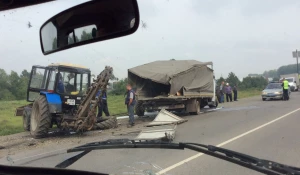 ДТП на Змеиногорском тракте.