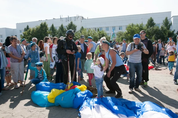 День ВДВ в Барнауле. 2 августа 2016.