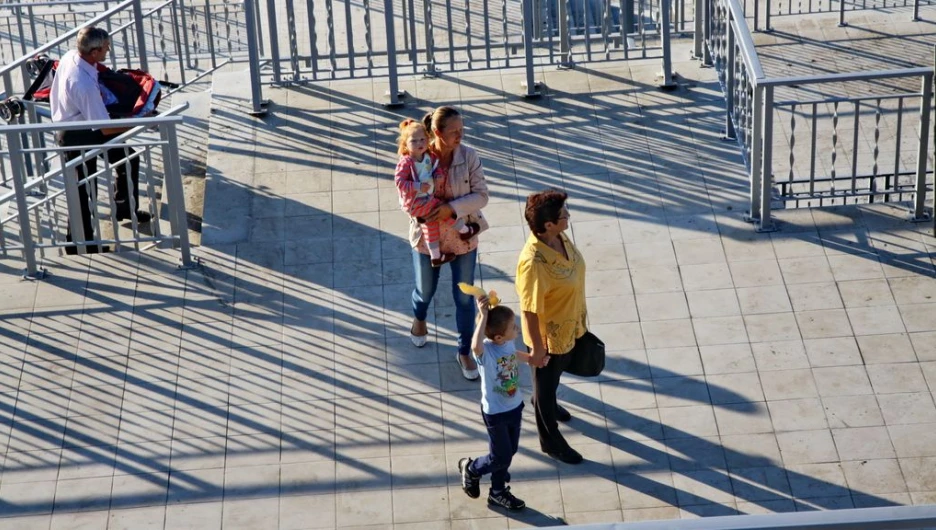 Барнаульцы на лестнице в Нагорном парке.