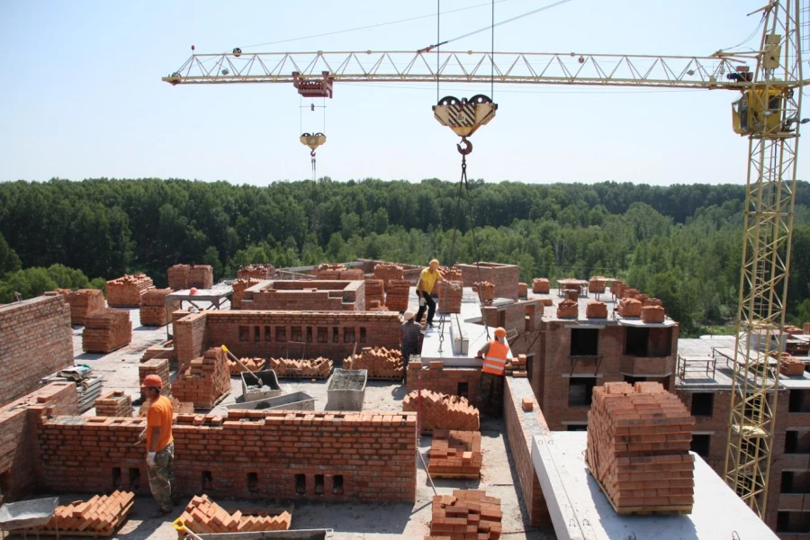 Строительство жилого дома в наукограде Кольцово.