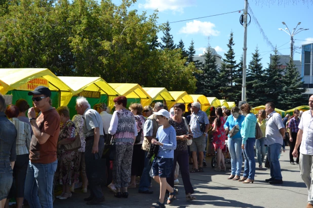 Праздник "Медовый спас на Алтае". 14 августа 2016 года 