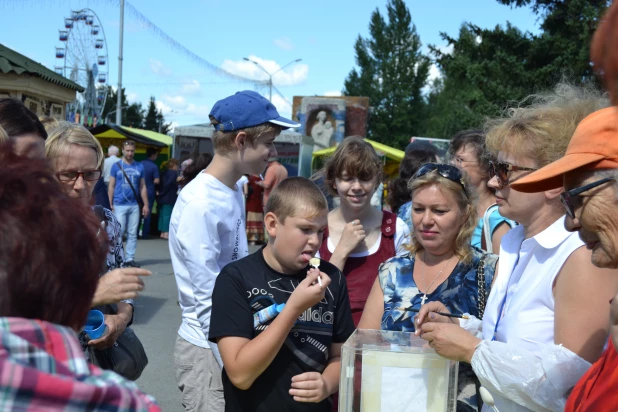 Праздник "Медовый спас на Алтае". 14 августа 2016 года 