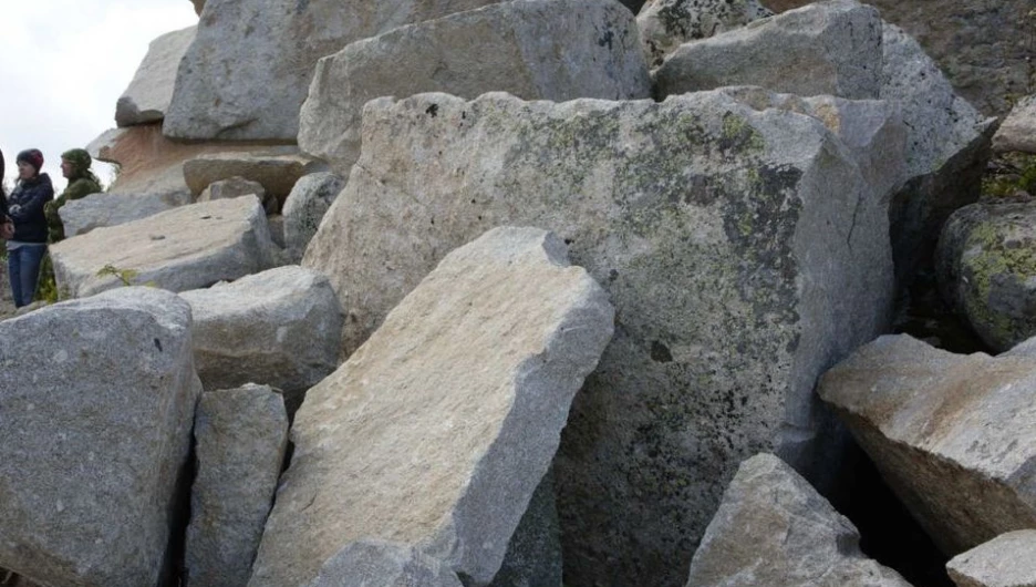 Митрополит Сергий освятил Колыванский камнерезный завод