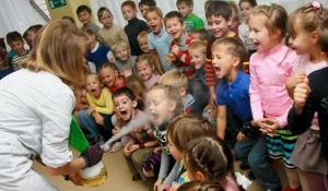 Музей "Как-так?" приглашает на научное шоу сумасшедшего профессора Николя.