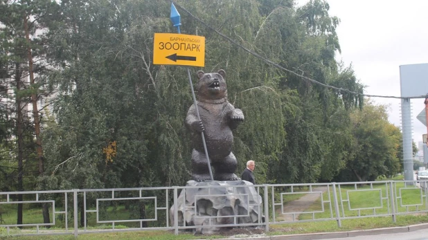 Медведь в Индустриальном районе Барнаула.