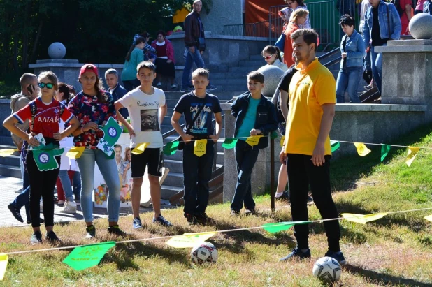 Спортивный праздник от сети "Мария-Ра" в День города-2016.