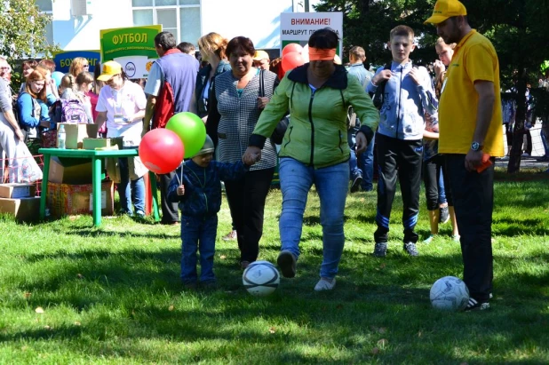 Спортивный праздник от сети "Мария-Ра" в День города-2016.