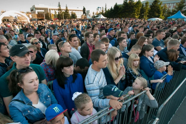 Как в Барнауле на Дне города прошел грандиозный турнир по боксу.