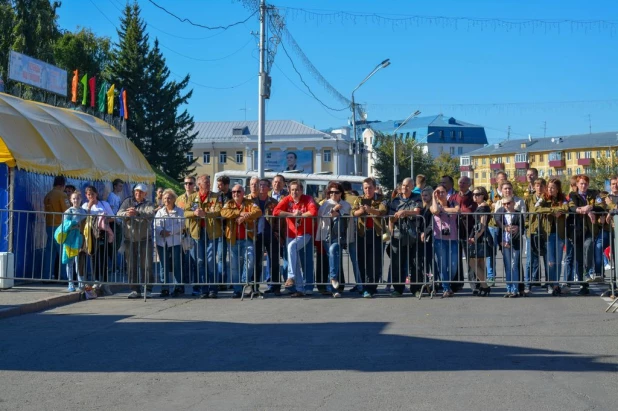 Барнаульские стройотряды.