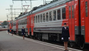 В Алтайском крае запустили две новые эко-электрички с туалетами и кондиционерами