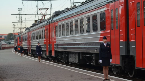 В Алтайском крае запустили две новые эко-электрички с туалетами и кондиционерами