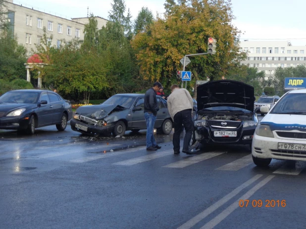 Авария на Димитрова — Комсомольский