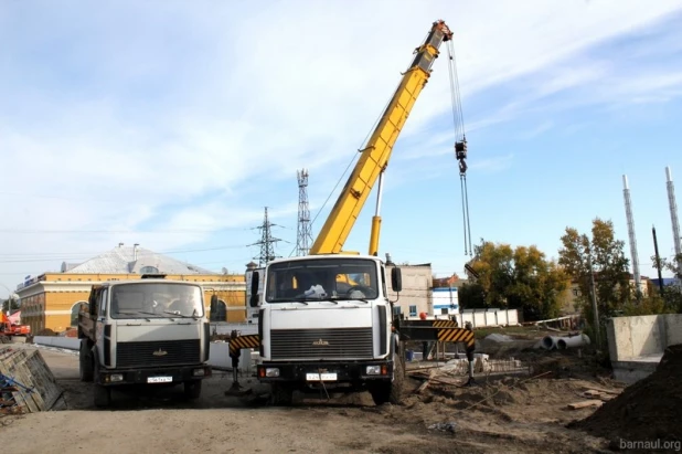 Реконструкция моста через Барнаулку.