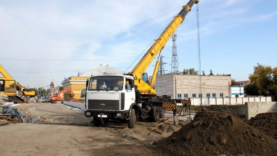 Реконструкция моста через Барнаулку.