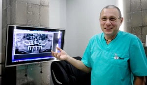 Михаил Тодер, главный врач Международного центра имплантологии iDent.