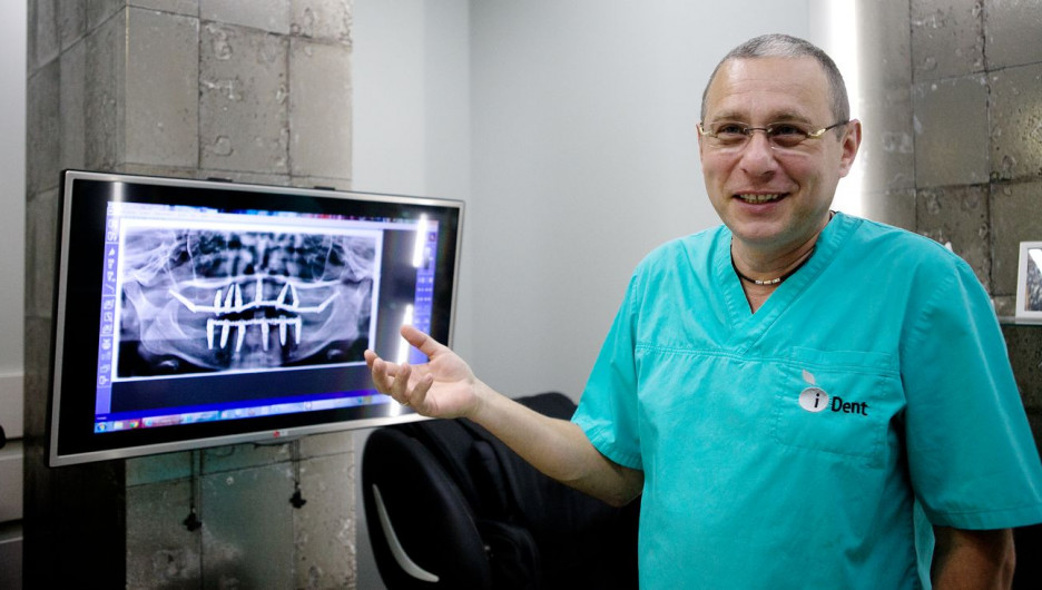 Михаил Тодер, главный врач Международного центра имплантологии iDent.