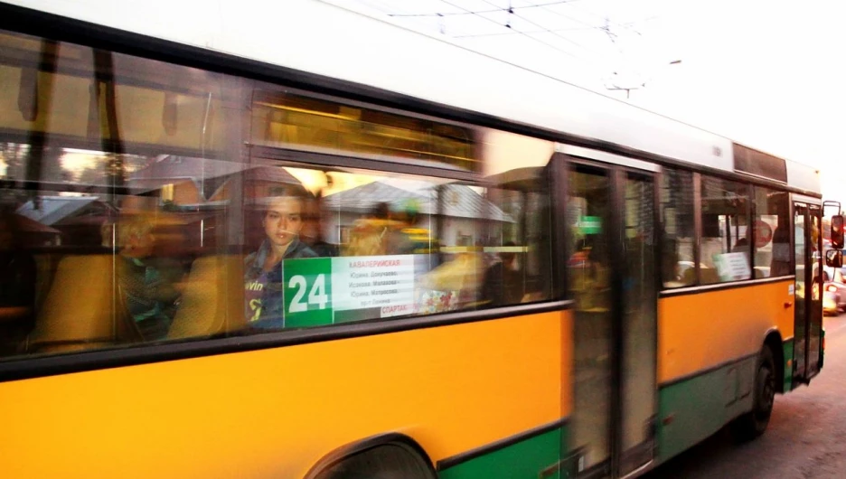 Автобус №24.