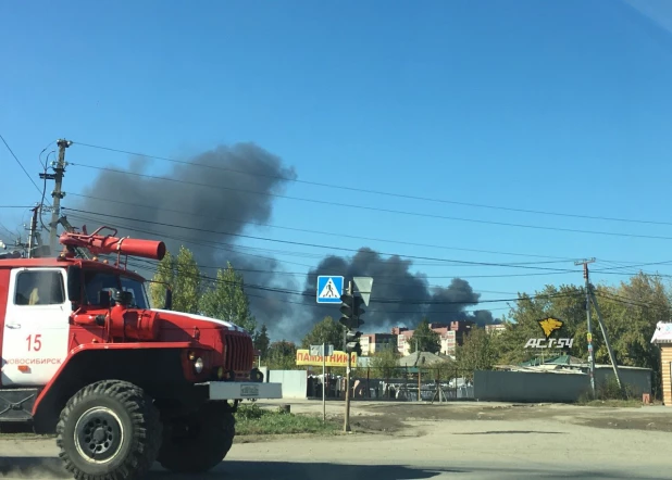 Пожар на складе лакокрасочных изделий.