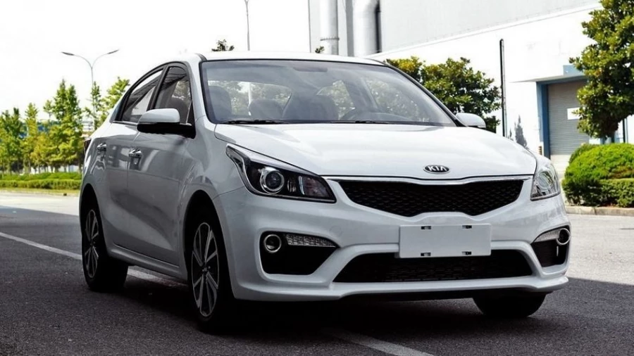 Опубликованы снимки нового поколения модели Kia Rio