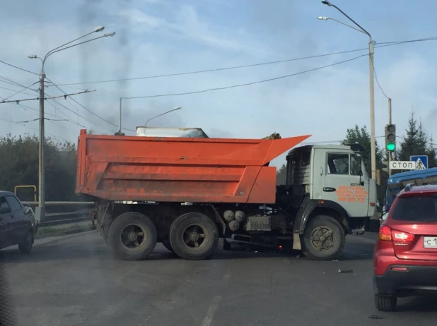 Авария на проспекте Космонавтов.