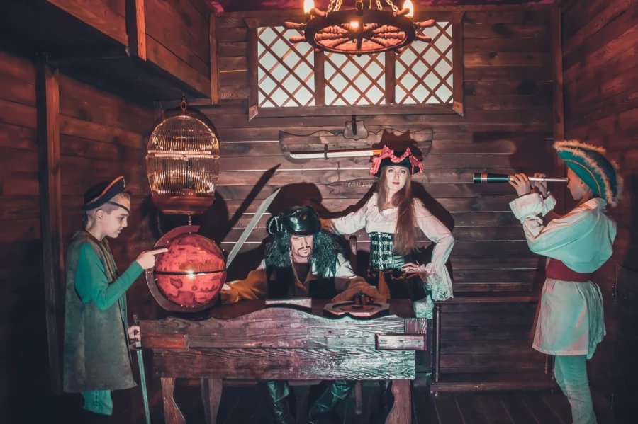 Барнаульцам предлагают отметить день рождения на пиратском корабле.